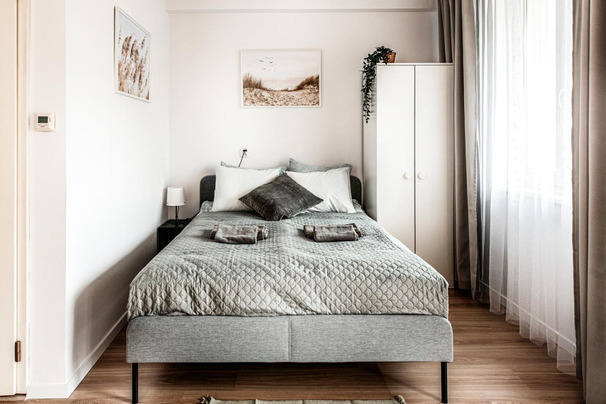 Fully-Furnished Apartment With Air Conditioning For Families, Cracow Old Town — Photos 3
